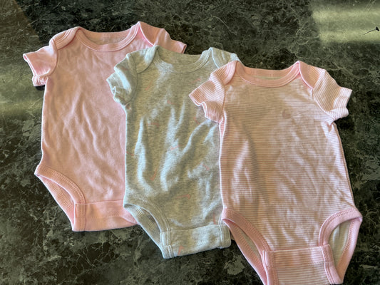 NWT 3m Nike Onesie 3 Pack - Pink/Grey
