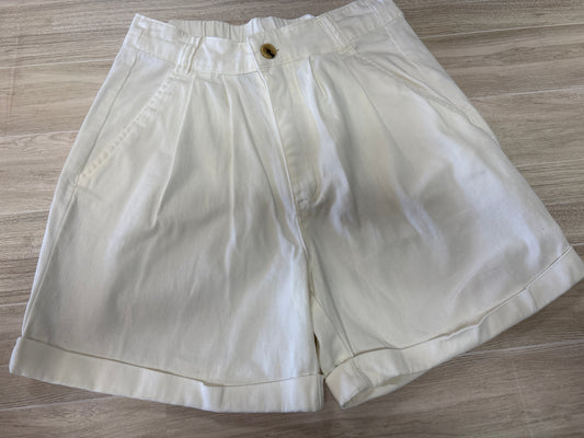 Womens XSmall White Pleated Bermuda Shorts