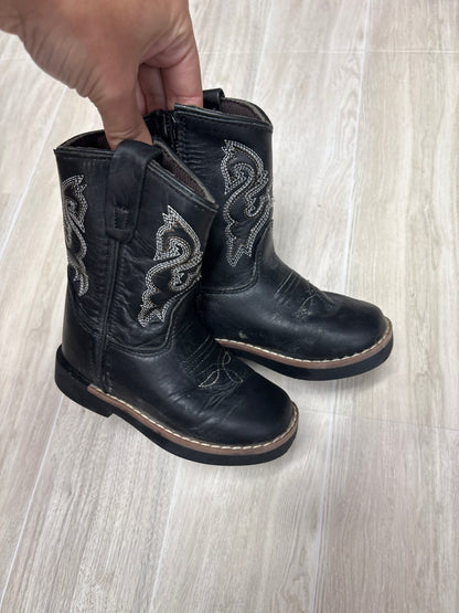 5c Cody James Black Western Boot