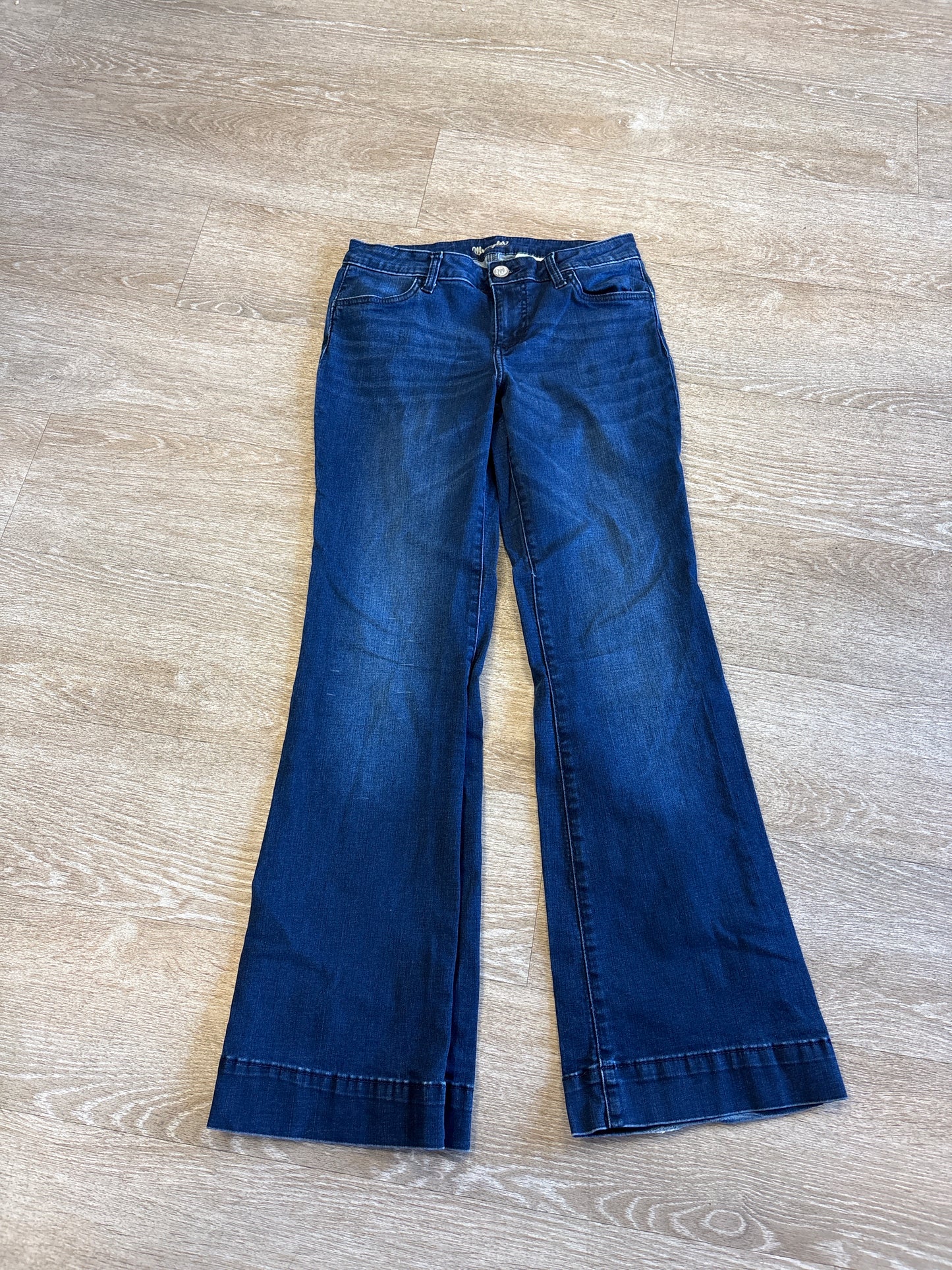 Womens 10 Wrangler Dark Wash Bell Bottom Denim Pant