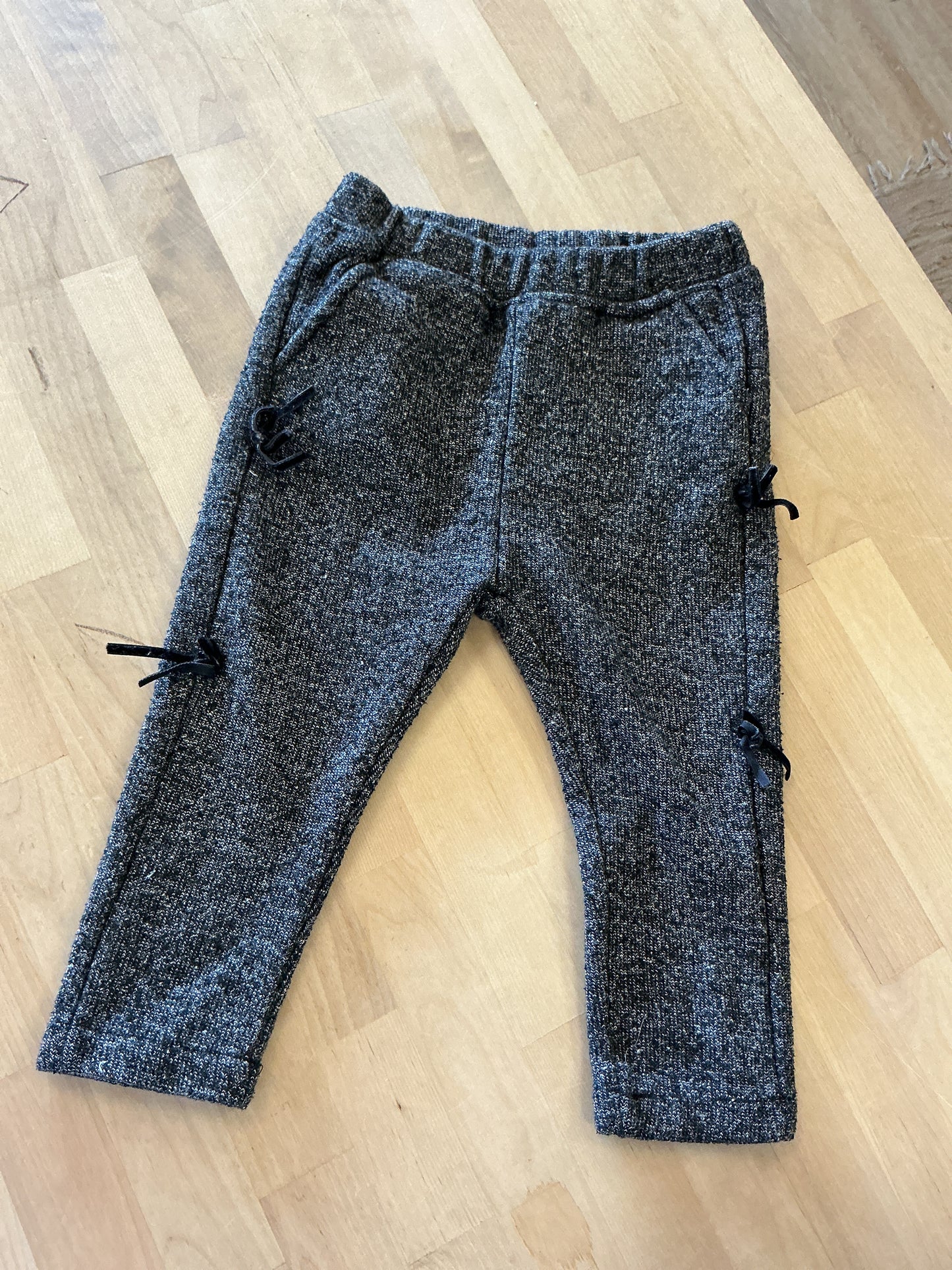 18-24m Zara Black and Gray Waffleknit Bow Pants