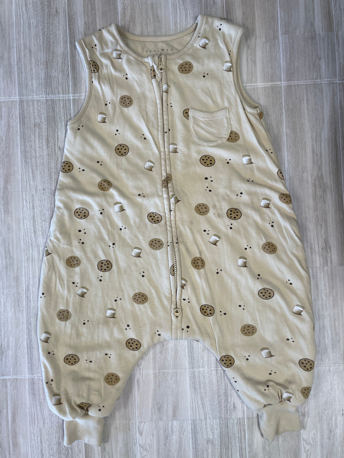 2/3 Tan Milk And Cookies Teal Bee Sleepsuit - Blemish