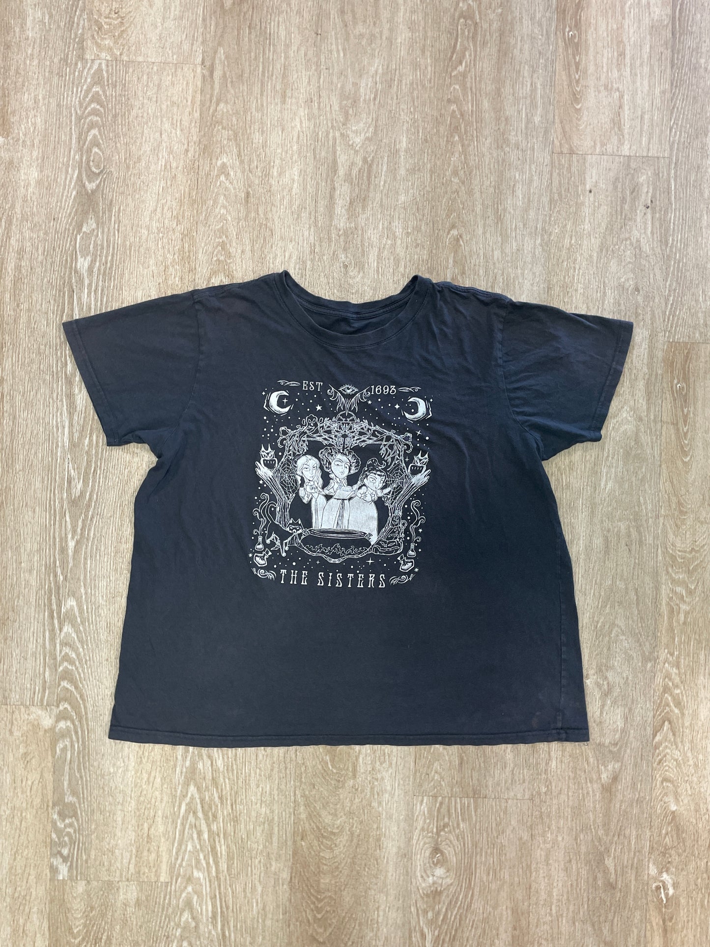 Womens XL Charcoal Grey Hocus Pocus Graphic Tee