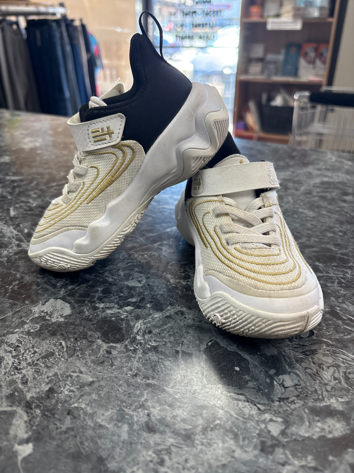 9c-nike-immortality-basketball-shoe