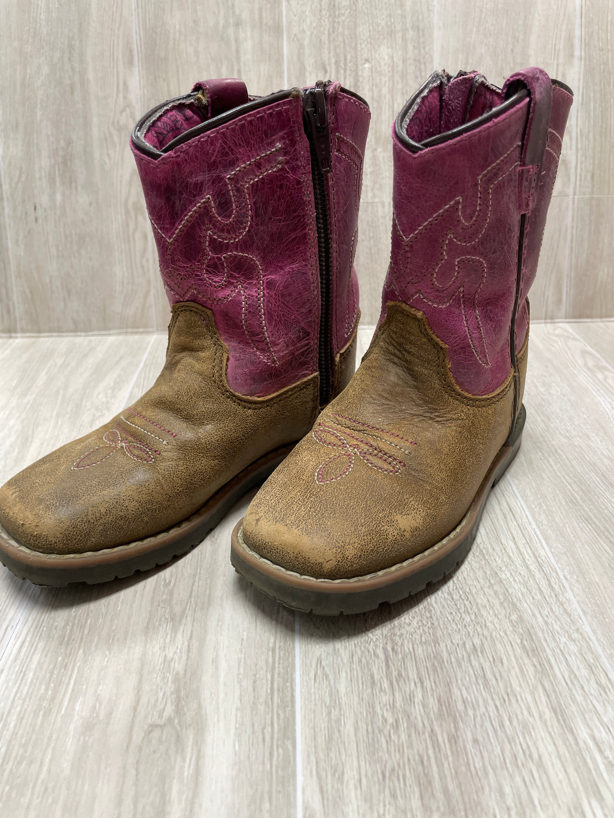 8c Shyanne Pink/Brown Western Boot - Blemish