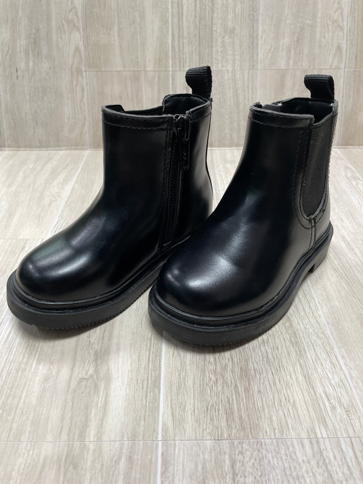 5.5c Black Chelsea Boots