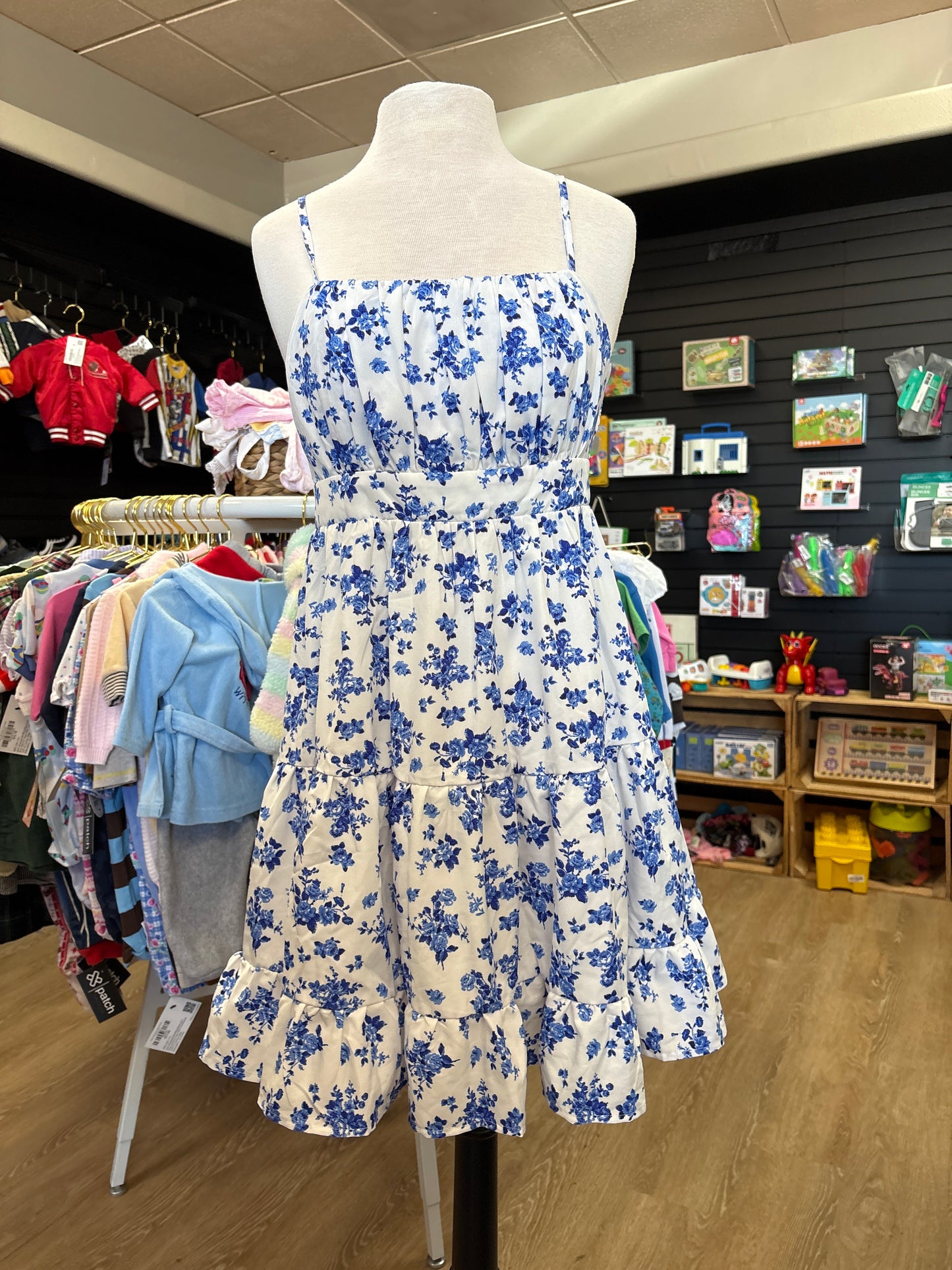 NWT Womens Large Blue/White Floral Tank Dress