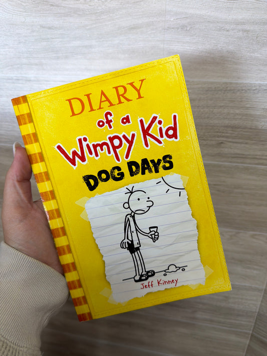 Book - Diary Of A Wimpy Kid - Dog Days
