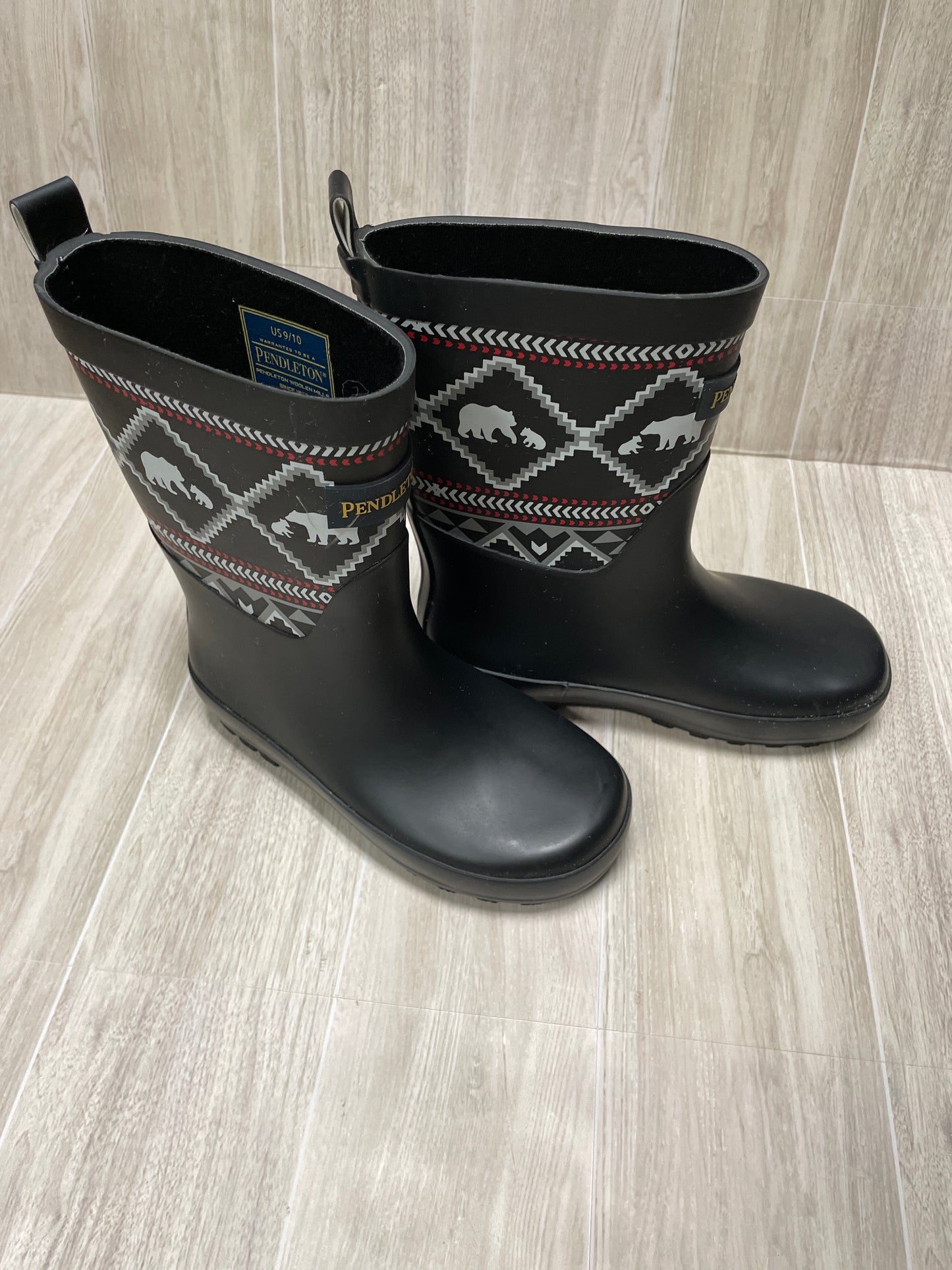 9/10C Pendleton Printed Rain Boot