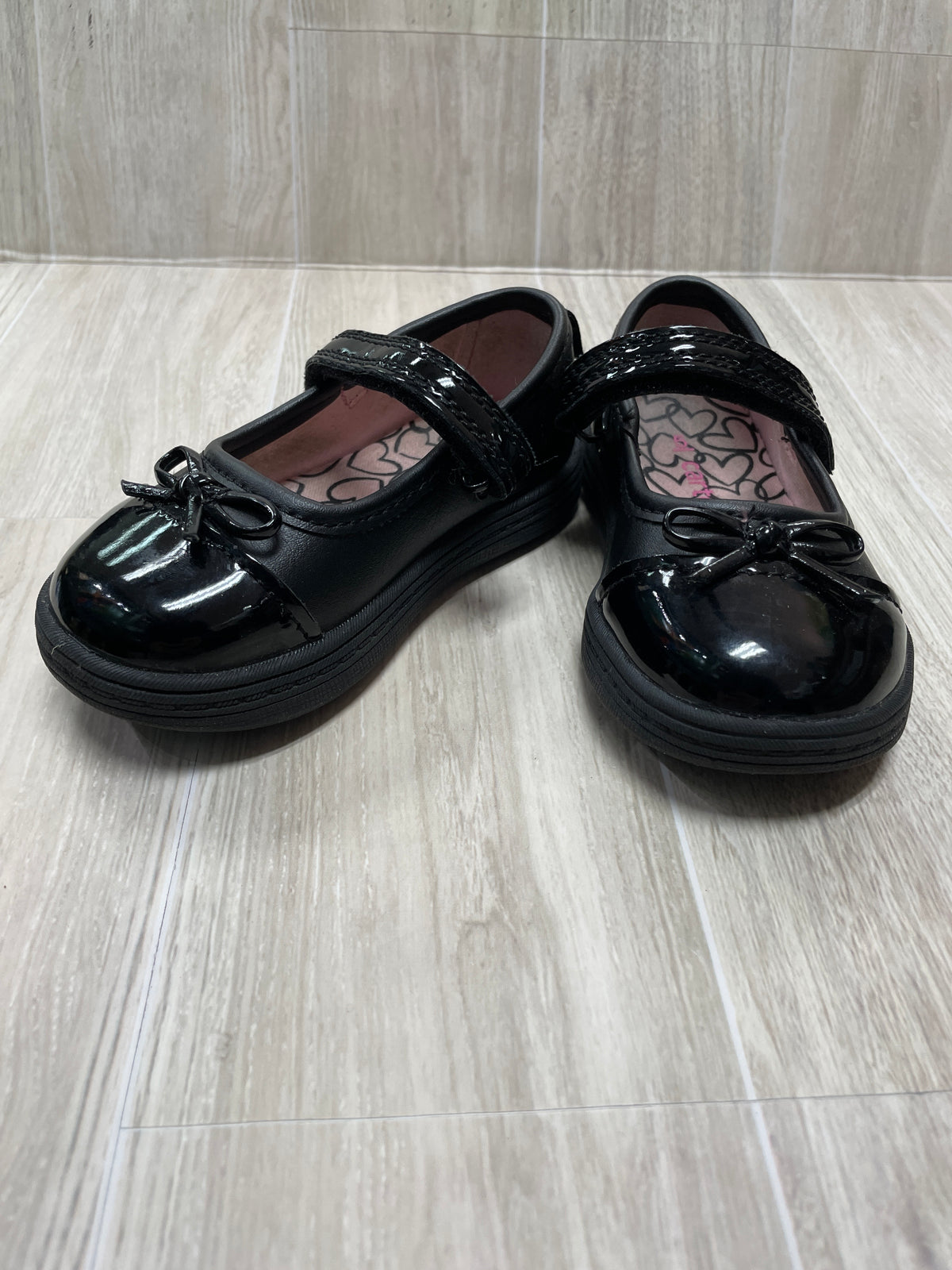 5c Black Bow Velcro Flats