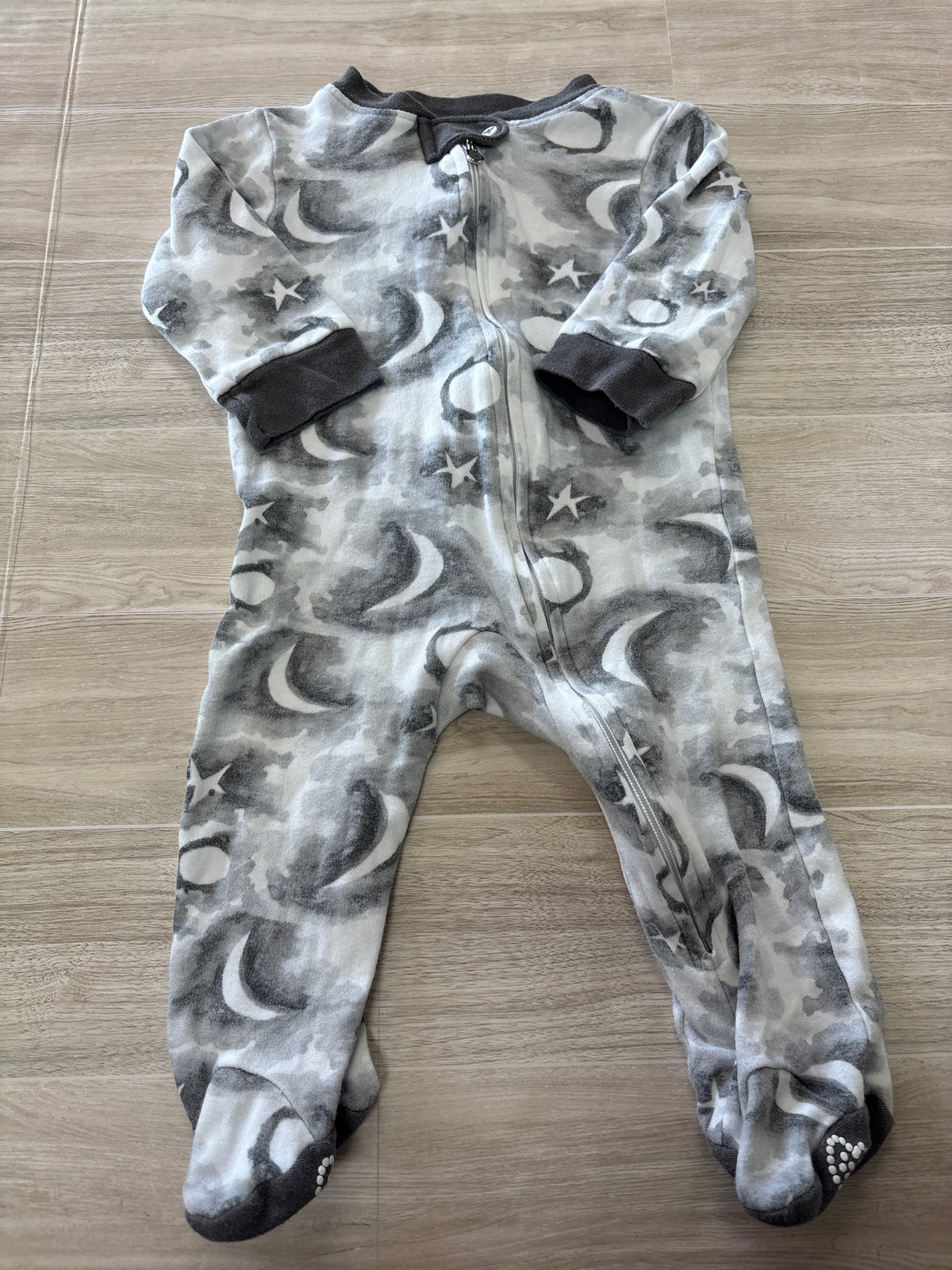 3-6m Burts Bees Grey/White Moon + Stars Pajama
