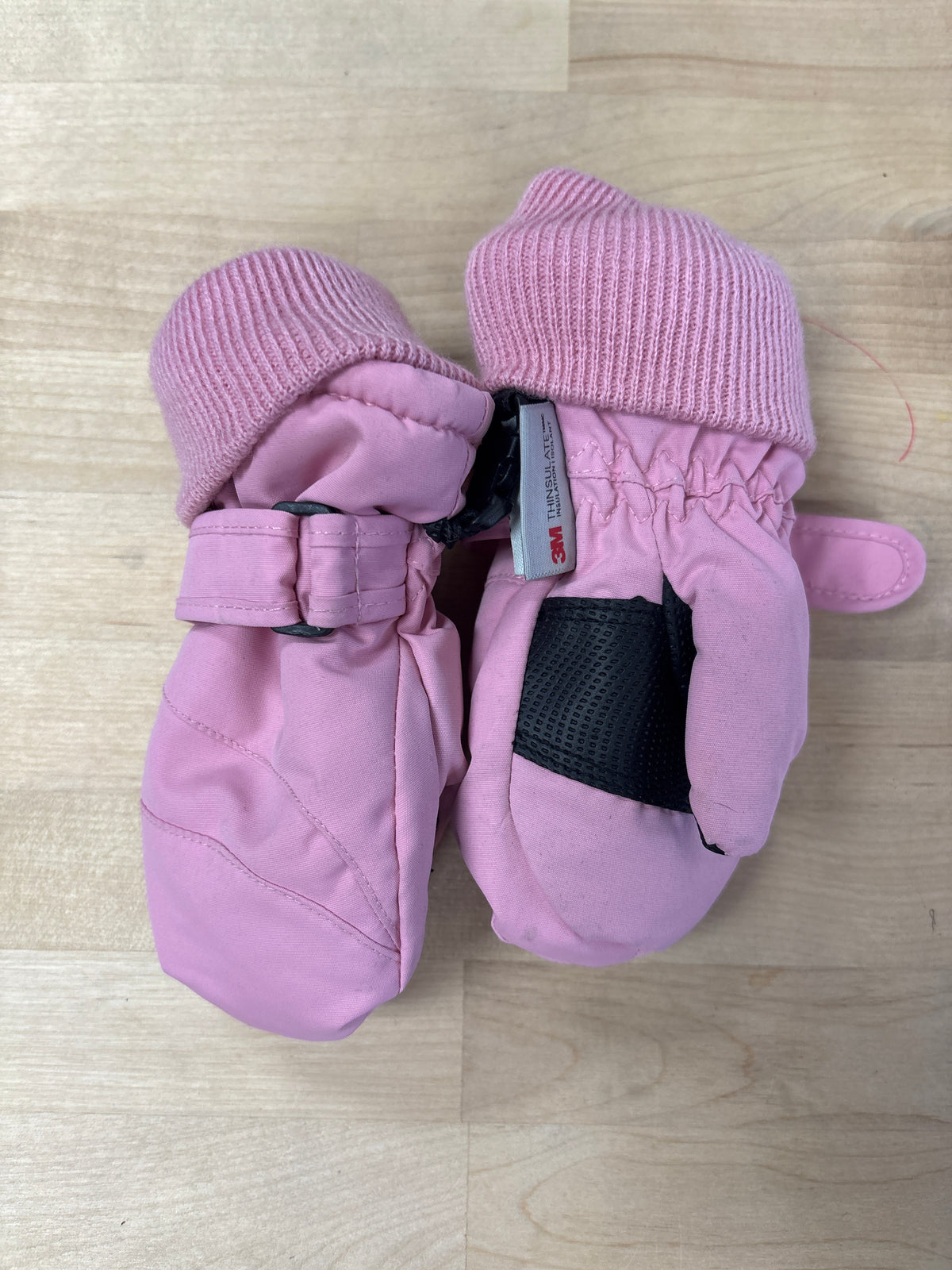 1/2 Pink 3M Snow Gloves