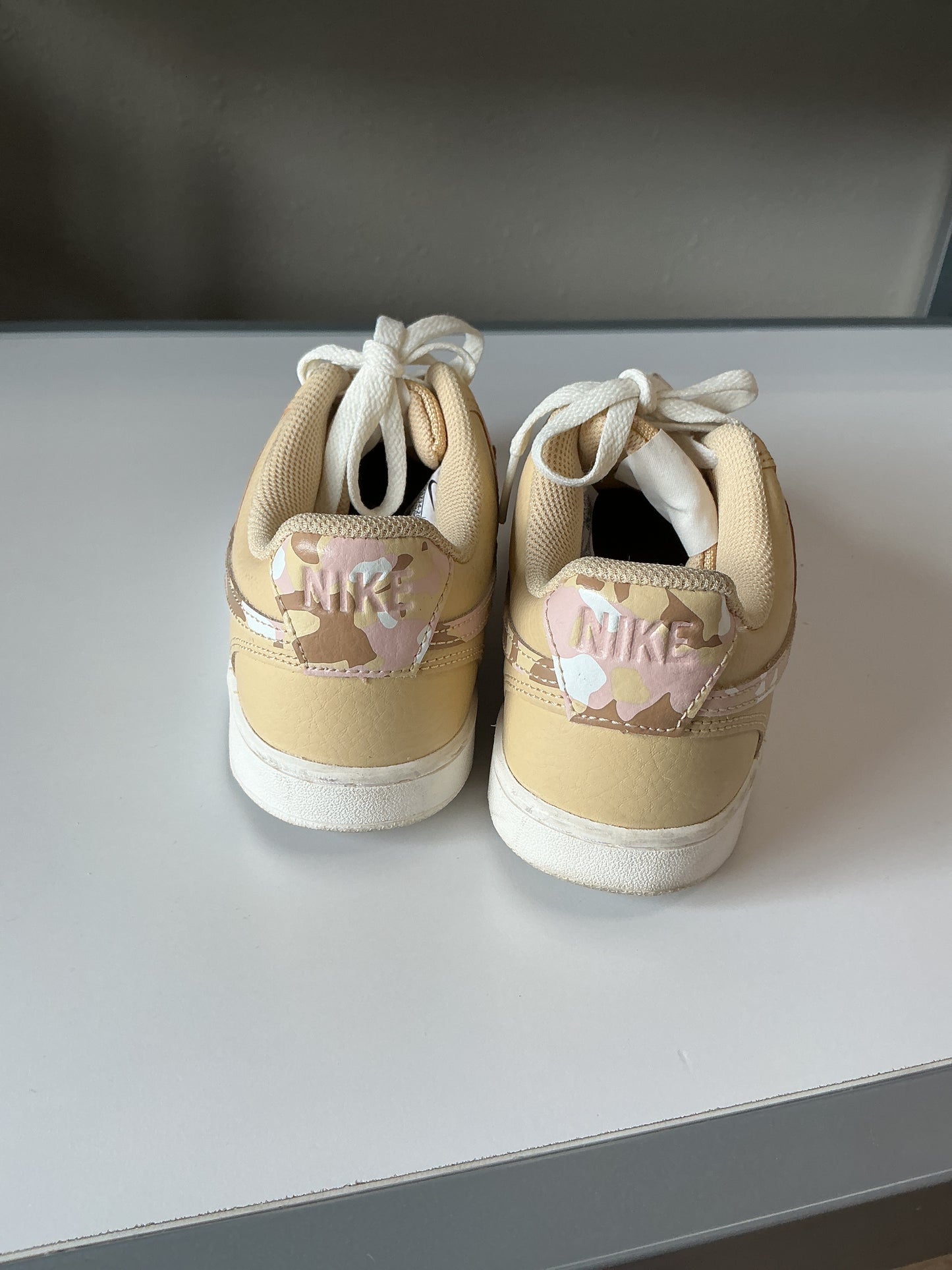 8.5W Nike AF1 Beige/Pink Camo