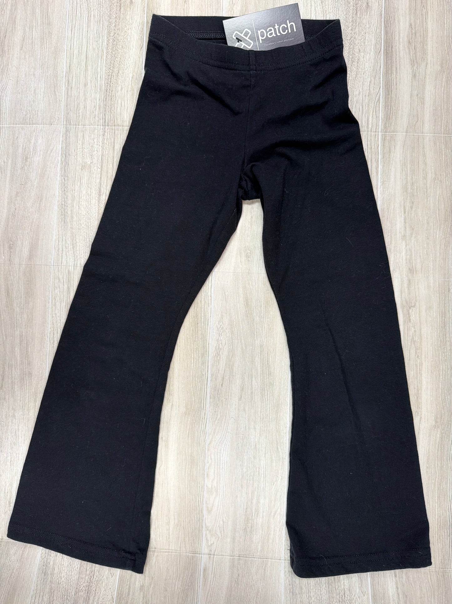 6/7 Black Soft Flares