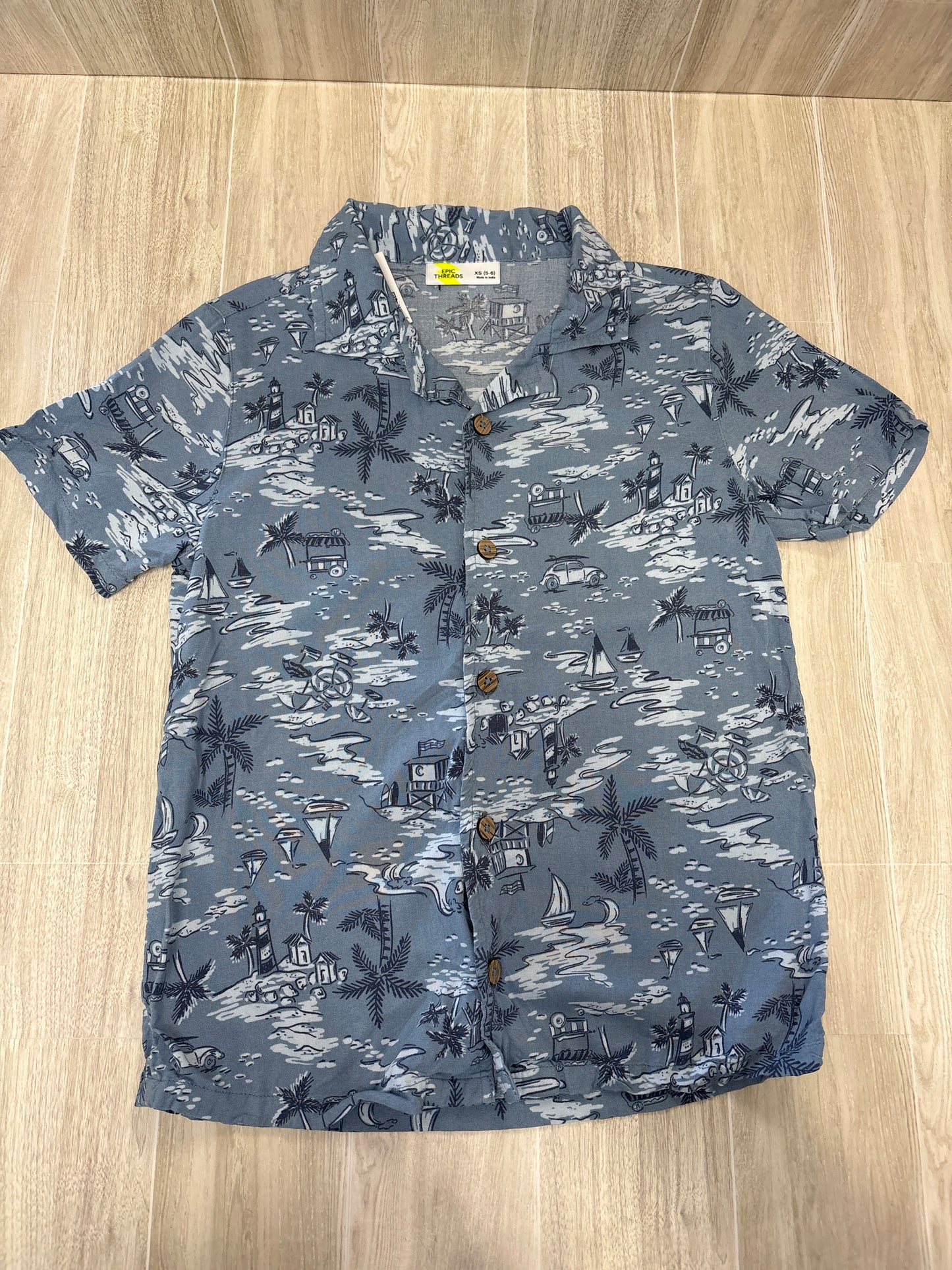 5/6 Epic Threads Blue Island Button Up Shirt