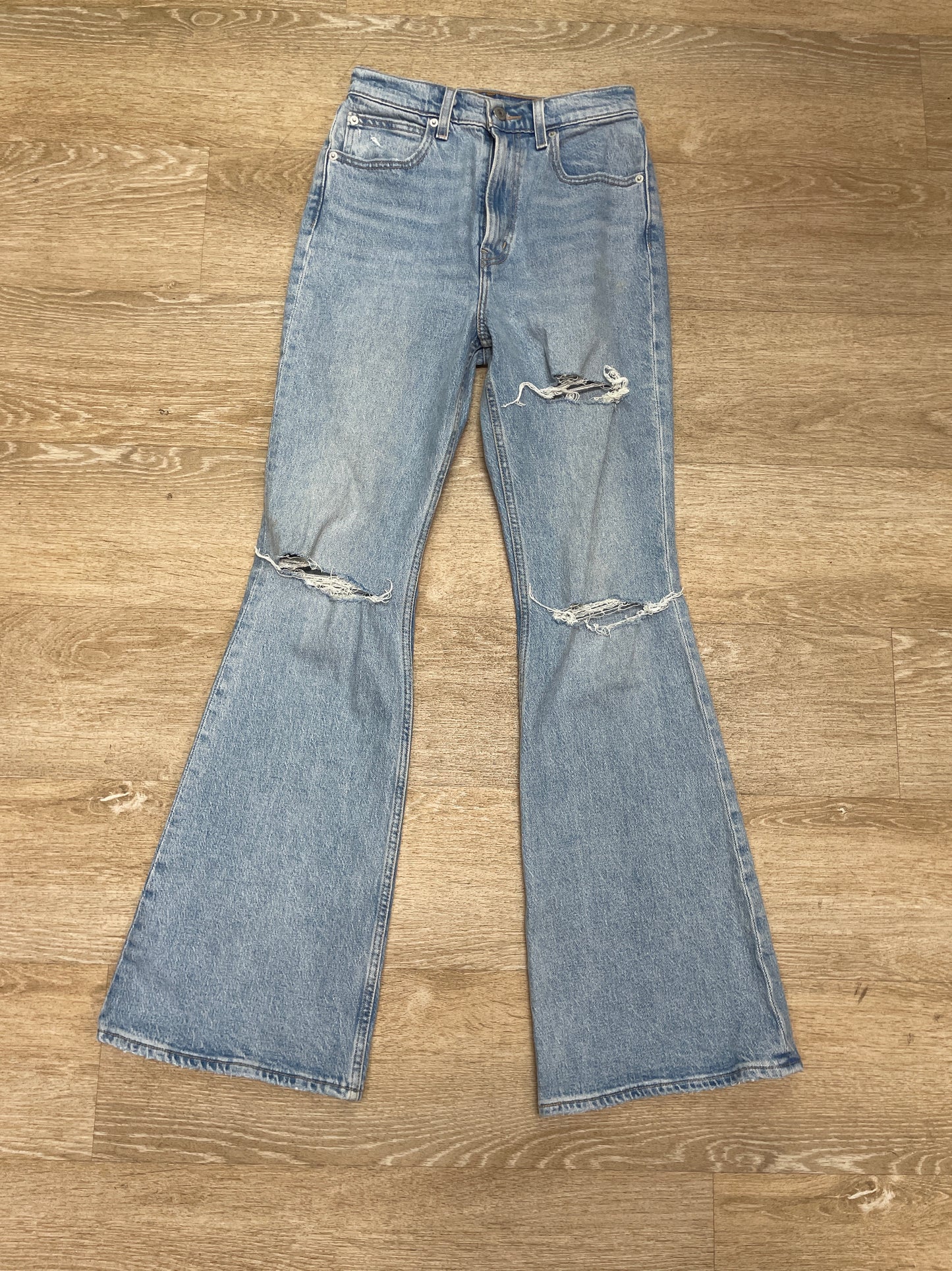 Womens 25 Levis 70s High Flare Jeans