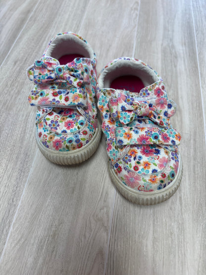 7c Blowfish Multi Flower Velcro Bow Shoe
