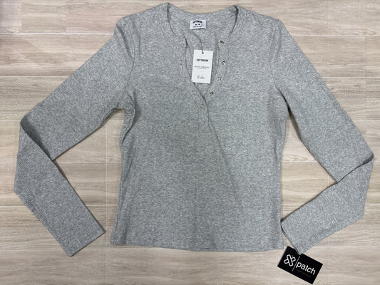 NWT Womens Medium Heathered Grey Long Sleeve Button Shirt
