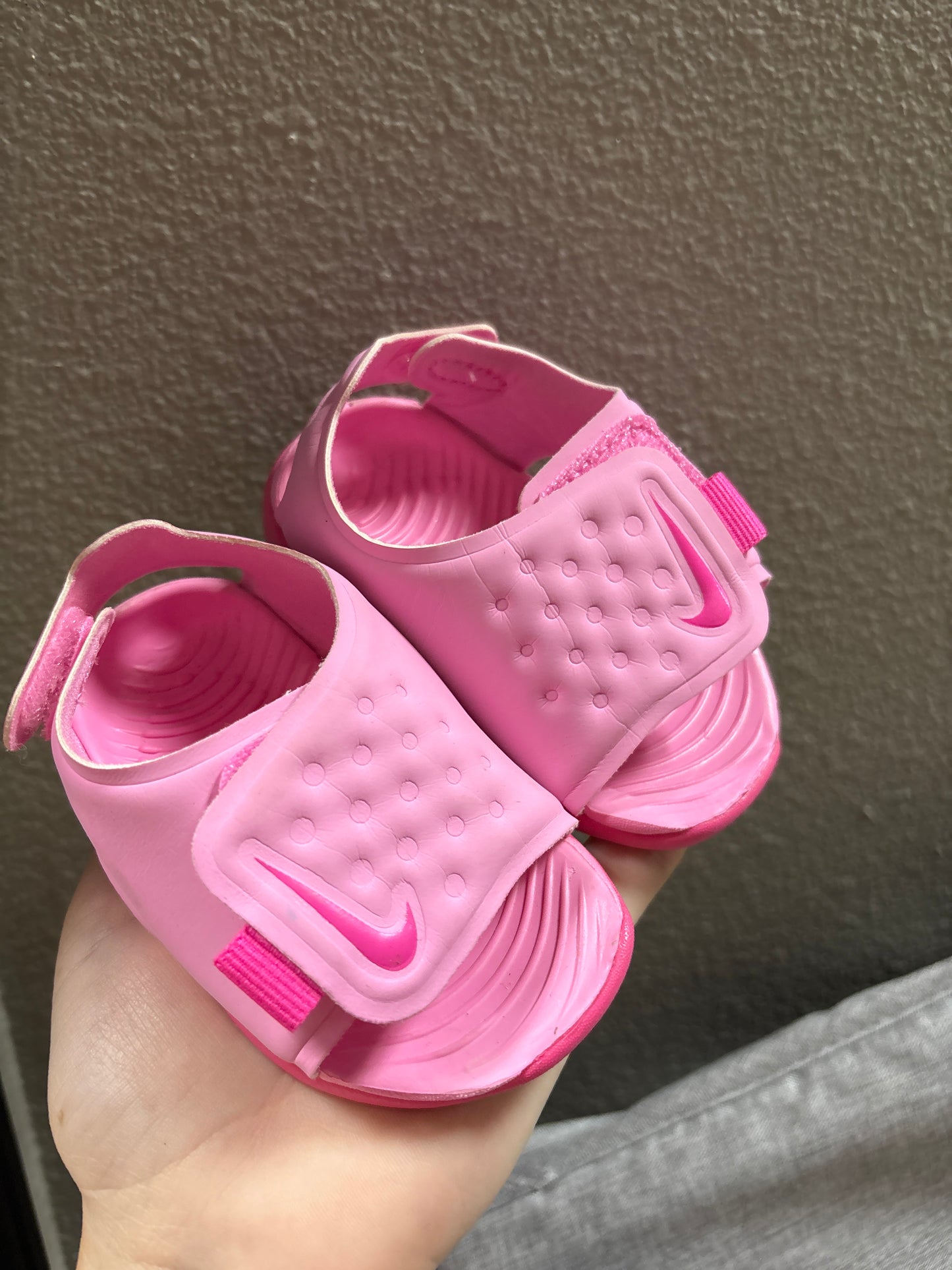 2c Nike Hot Pink Sunray Slides
