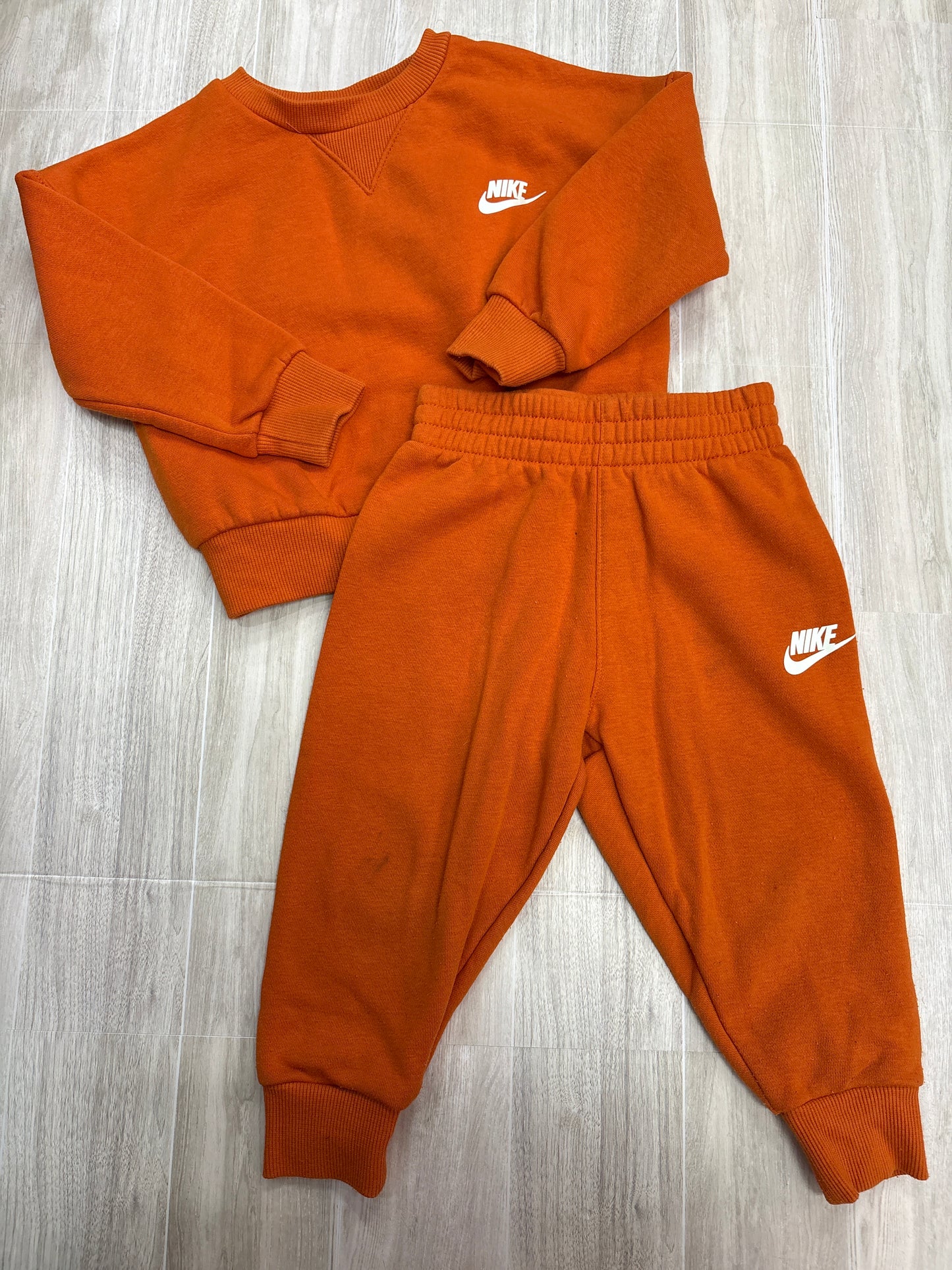 2T Nike Orange 2 Piece Set