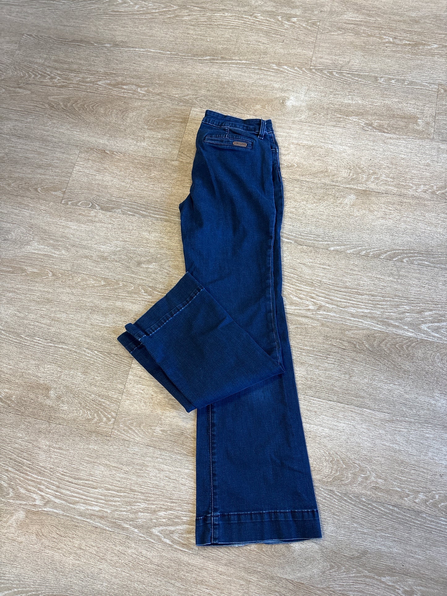 Womens 10 Wrangler Dark Wash Bell Bottom Denim Pant