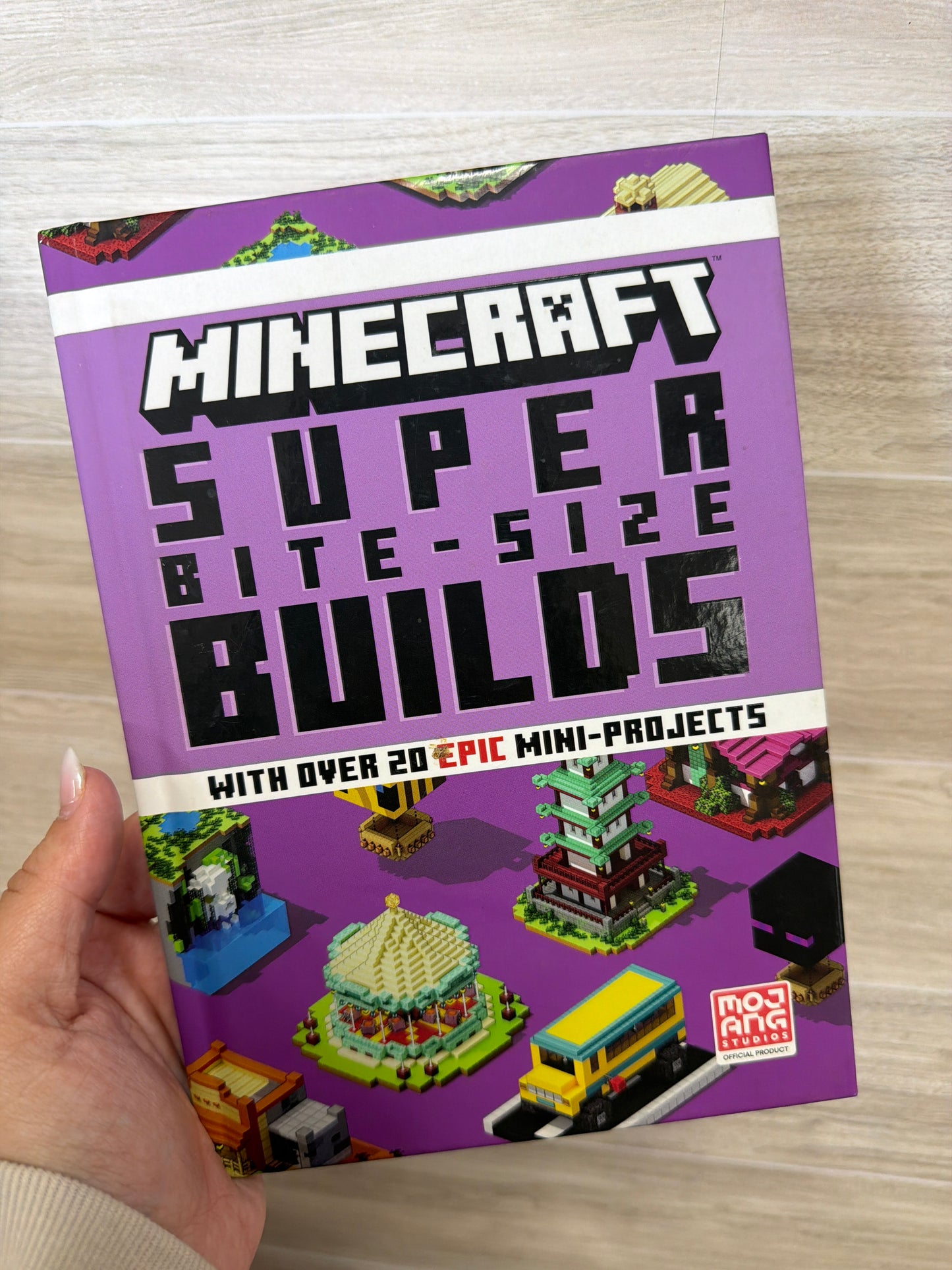Book - Minecraft Super Bite-Size Builds