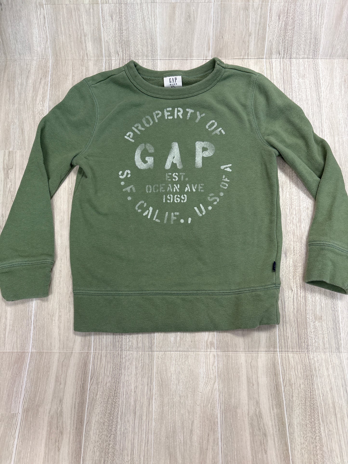 4/5 Green Gap Graphic Crewneck