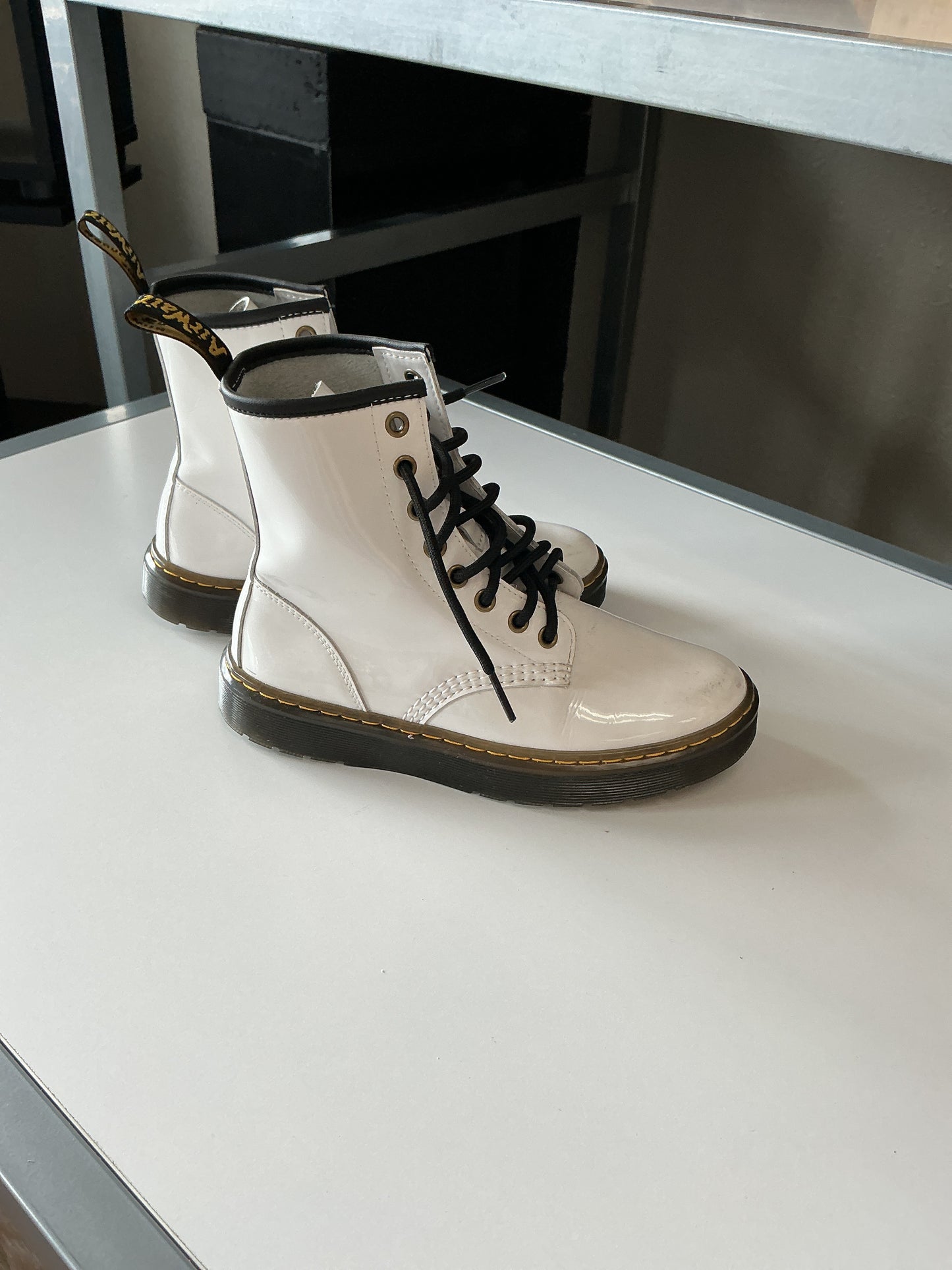 Womens 6 Dr Martin Boots