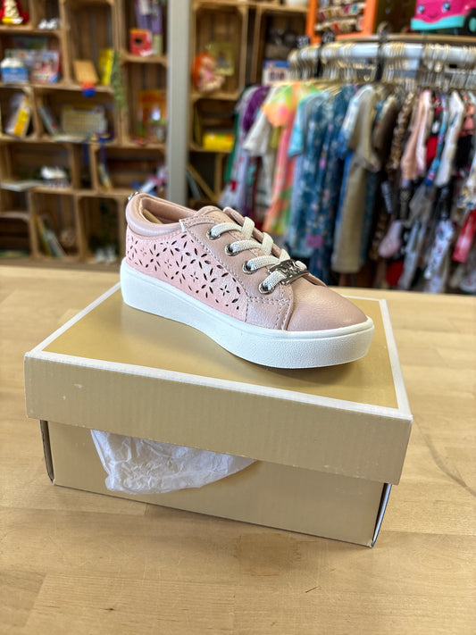 NWT 7c Michael Kors Salmon Shoes