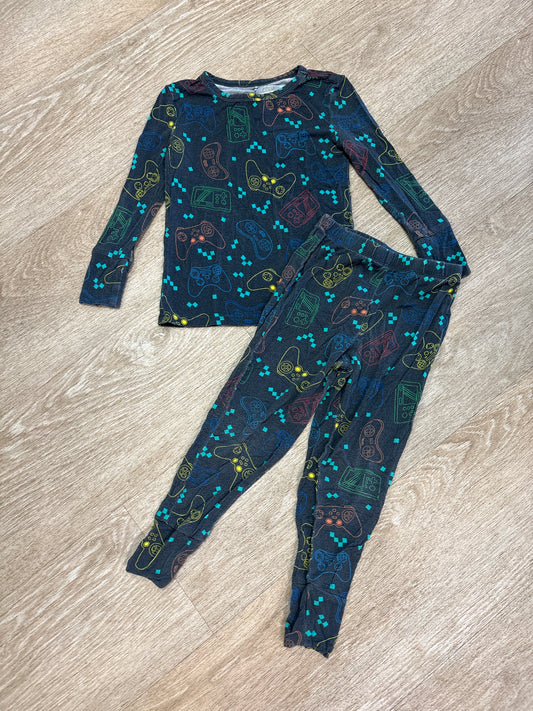 3/4T Posh Peanut Gamer 2 Piece Lounge Set
