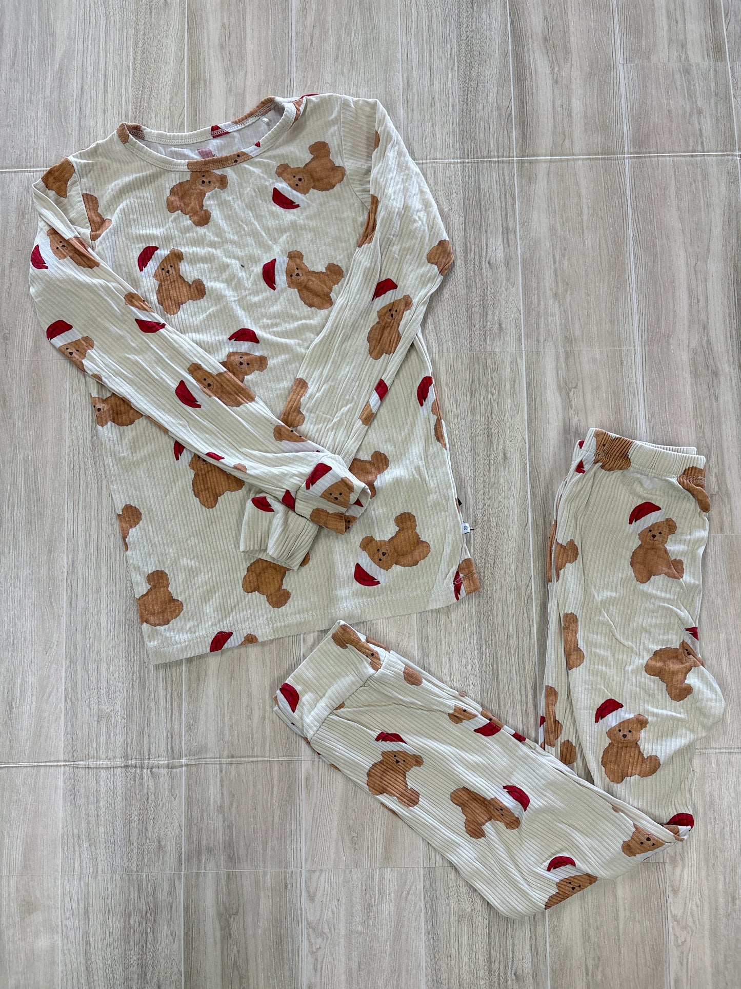 5 Little Pajama Co Cream Ribbed Santa Bears Pajama Set