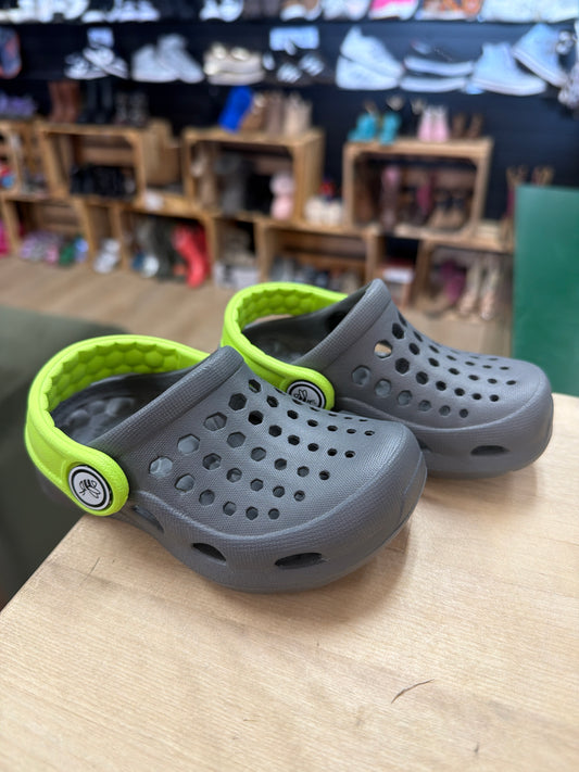 4/5 Grey Faux Crocs