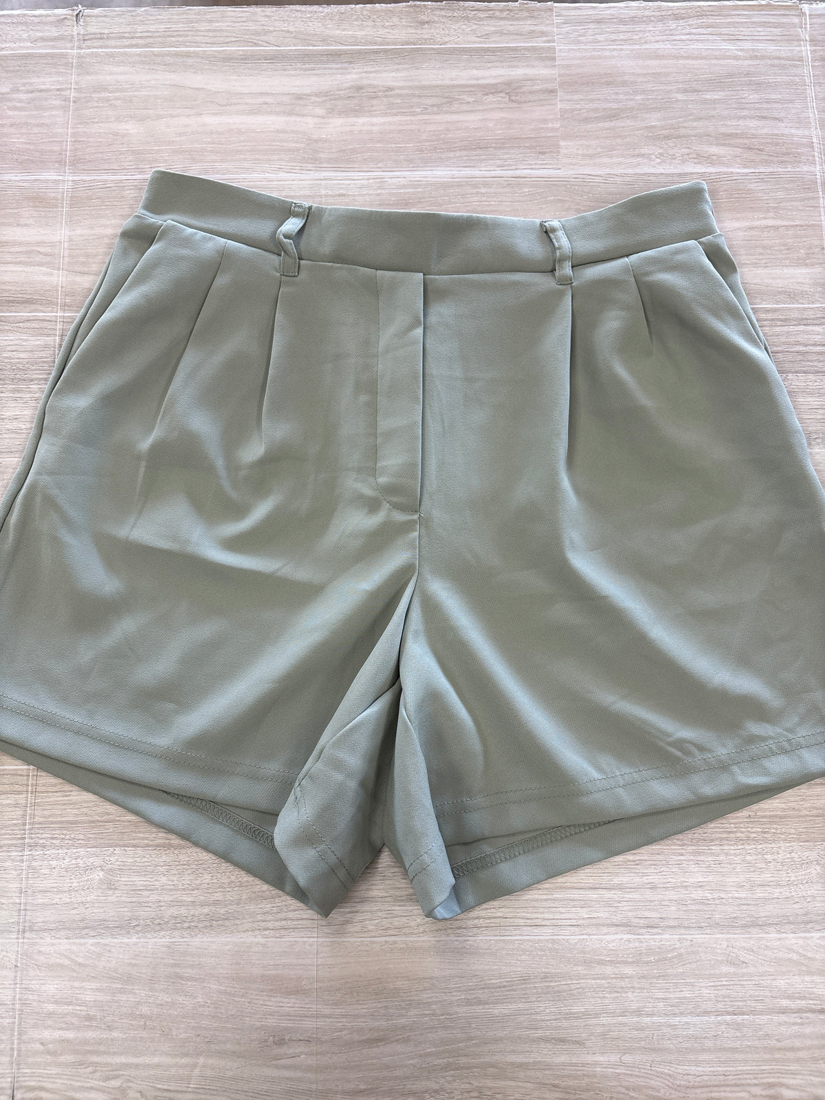 Womens Small Light Green Stretch Shorts