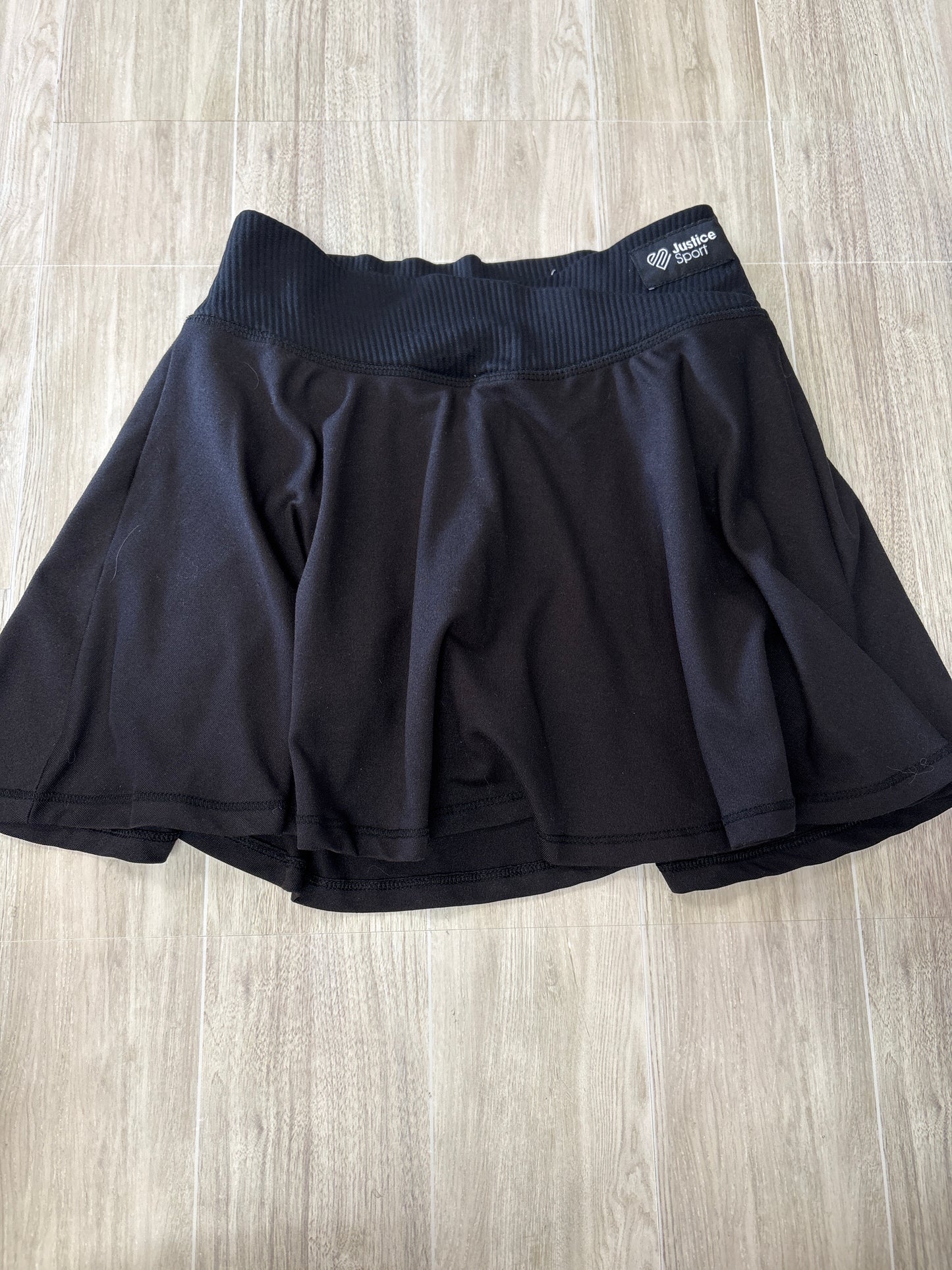 7/8 Black Athletic Skort