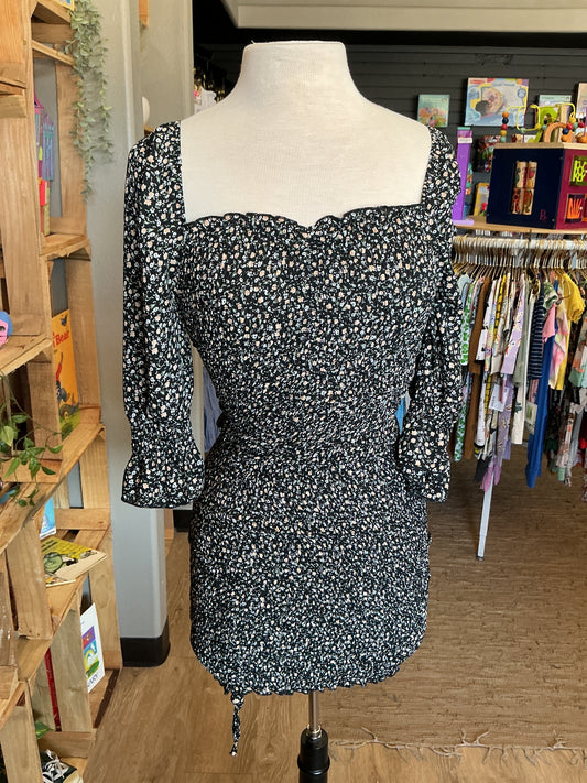 Womens Small Floral Cinched Dress