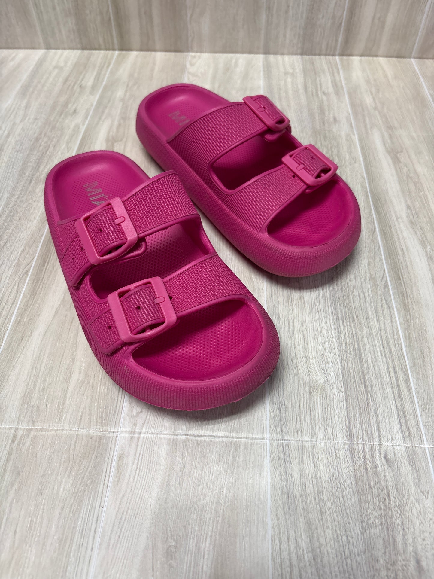 6W Hot Pink MIA Slides