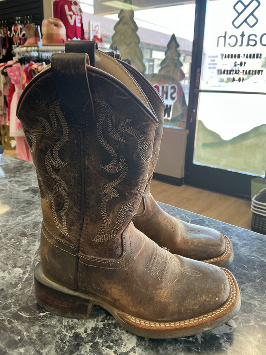 10c Cody James Western Boots