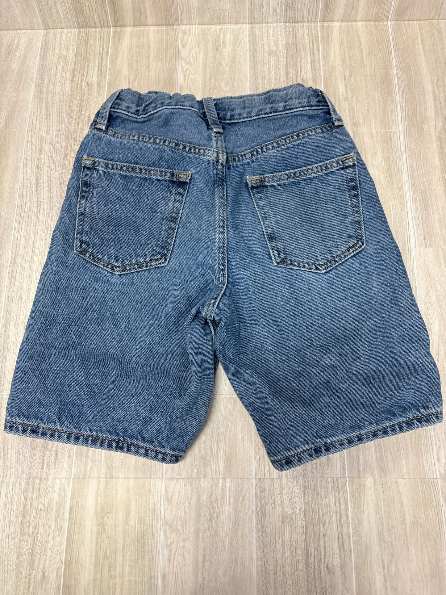 10 Slim Baggy Denim Short