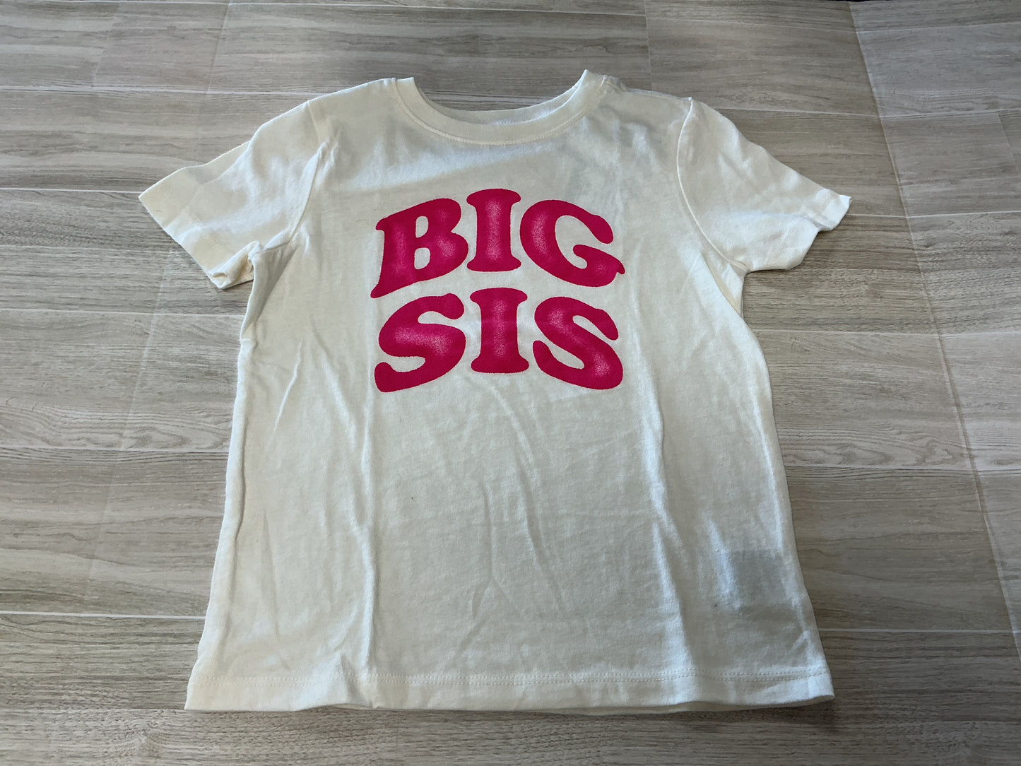NWT 4T Cream Big Sis Graphic Tee