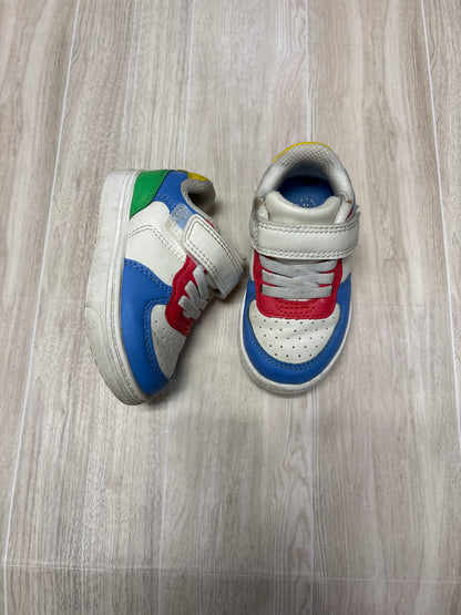 5c White/Red/Blue Colorblock Velcro Sneakers - Blemish