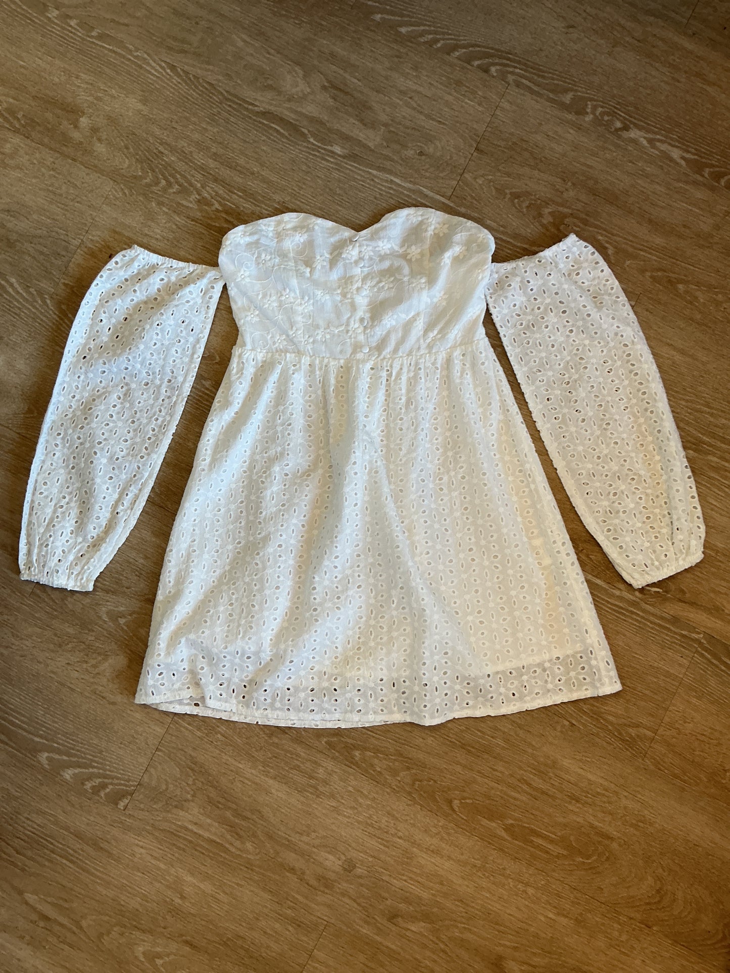 NWT Small Miss Kelly White Off The Shoulder Dress