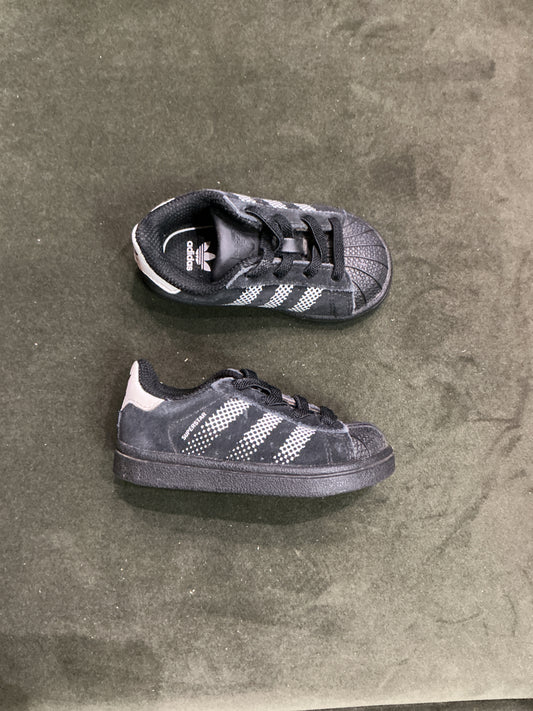 5c Adidas Superstar Sneakers