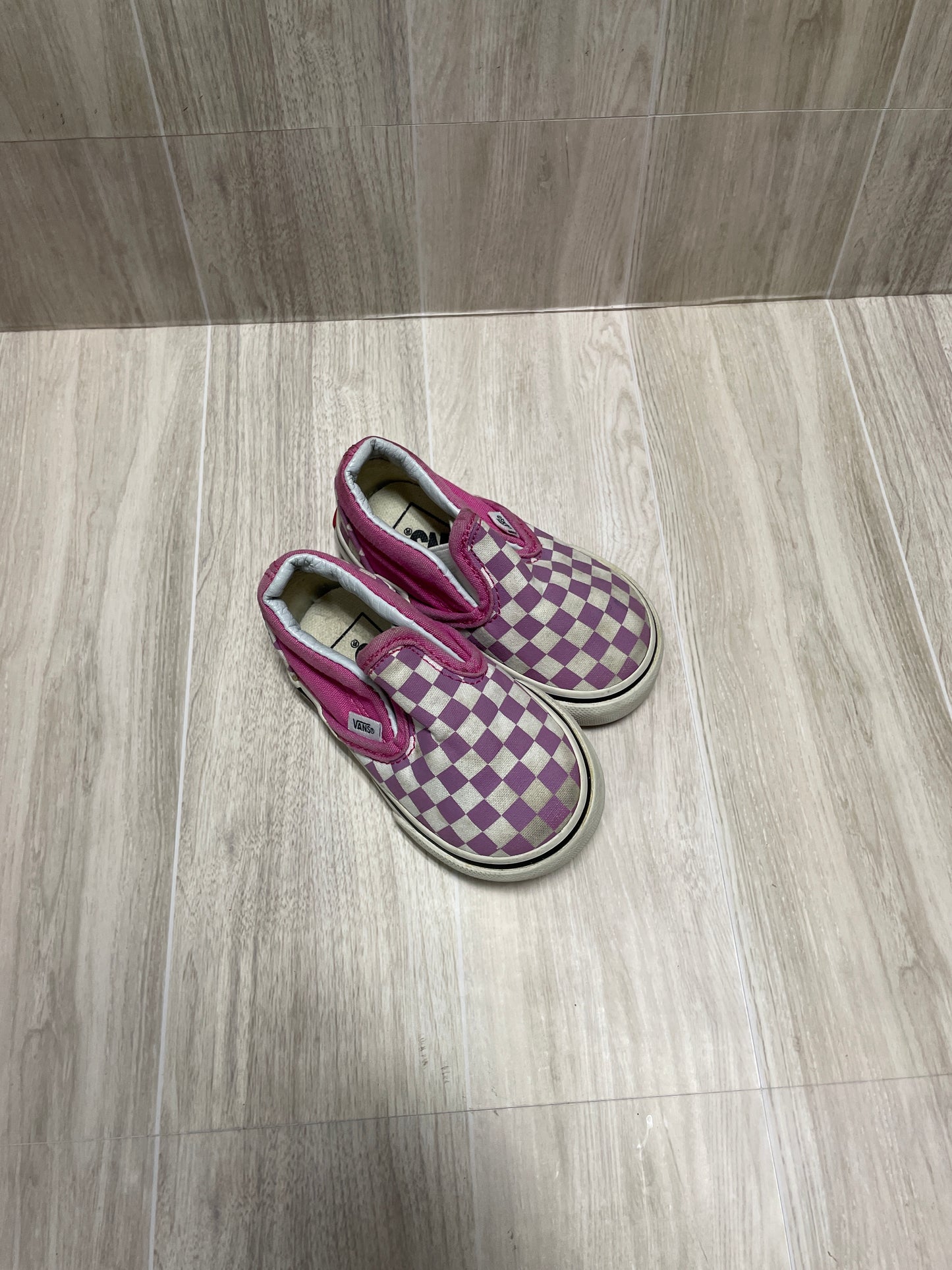 4c Magenta Checkered Slip On Vans - Blemish