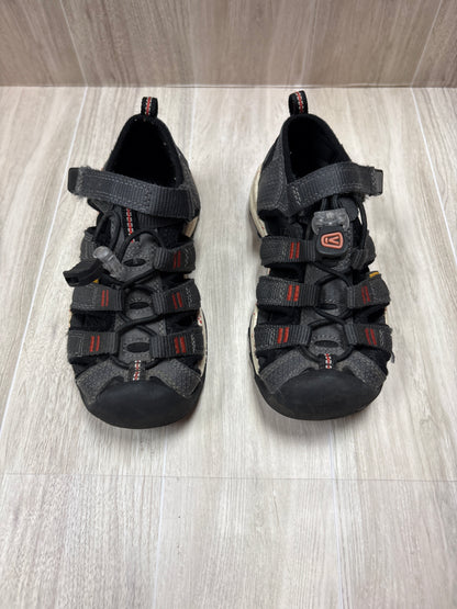 10c Keen Grey Trail Shoes