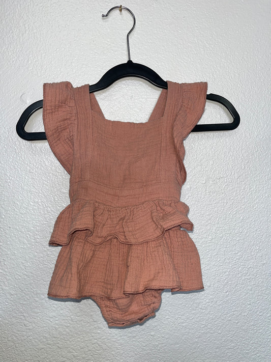 9-12m Mauve Gauze Ruffle Romper