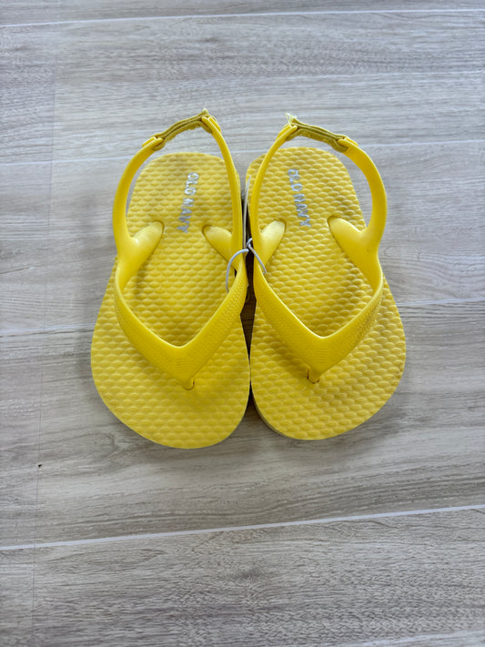 NWT 5c Yellow Sandals