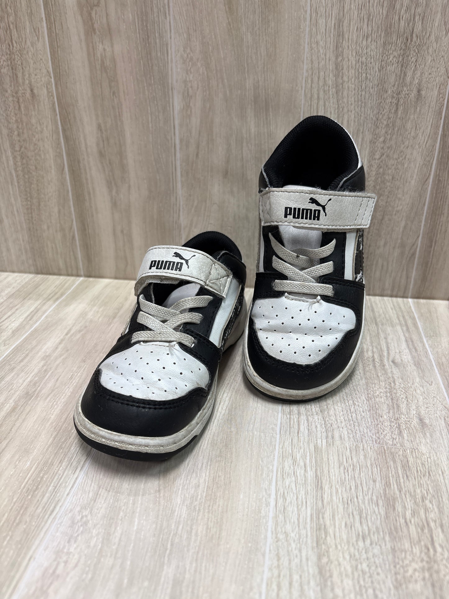 9c Puma Black/White Sneakers
