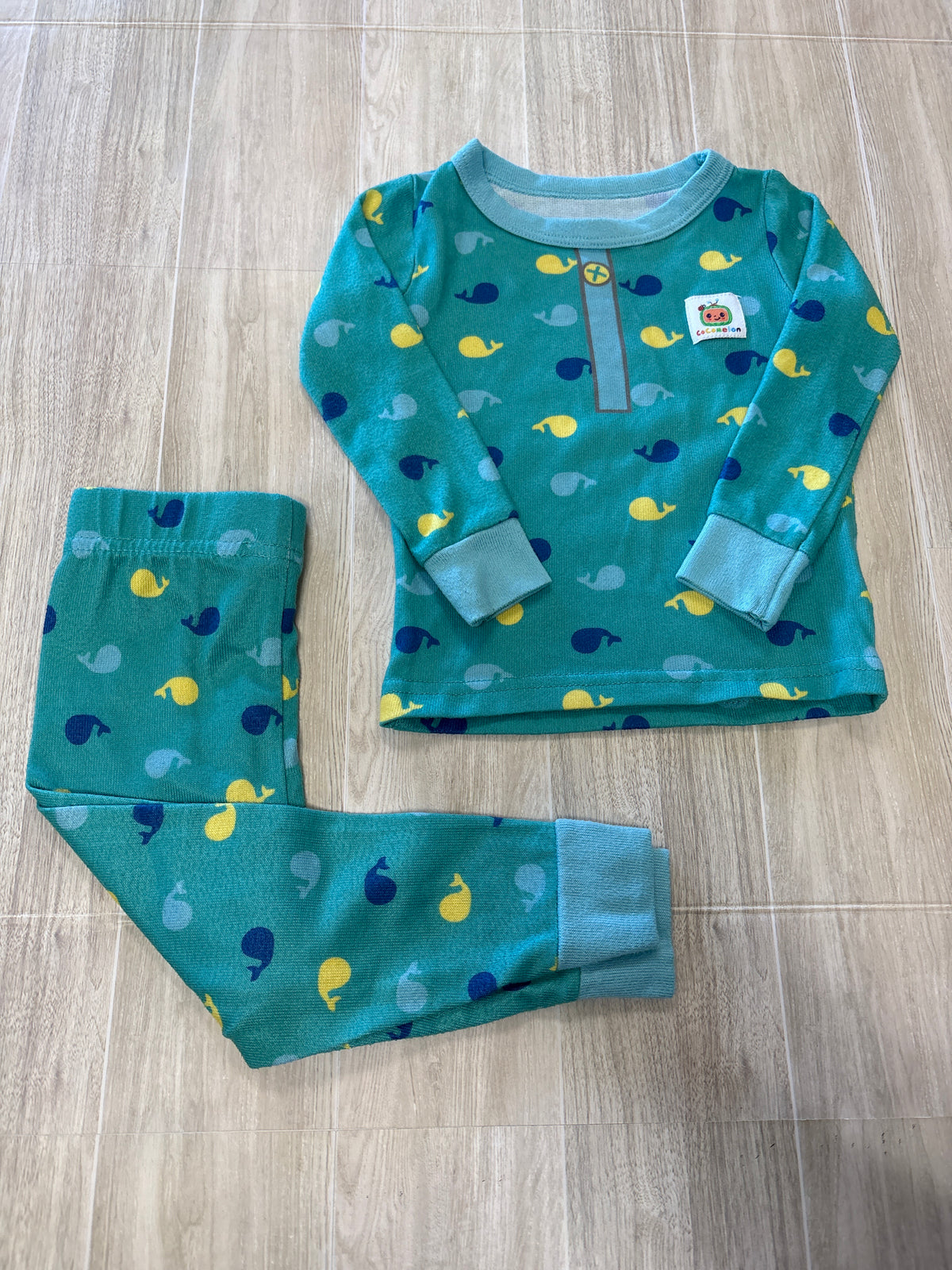 18m Cocomelon Aqua Whale 2 Piece Pajama Set