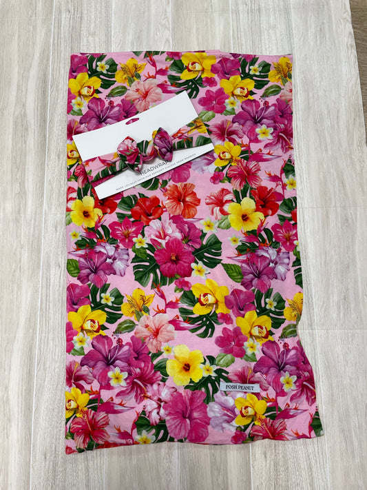Posh Peanut Swaddle + NWT Bow Set - Pink Tropical Flowers