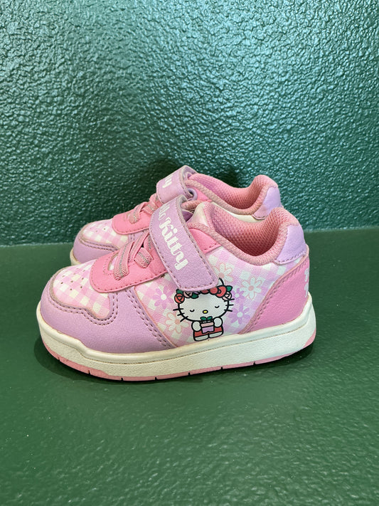 6c Hello Kitty Sneakers